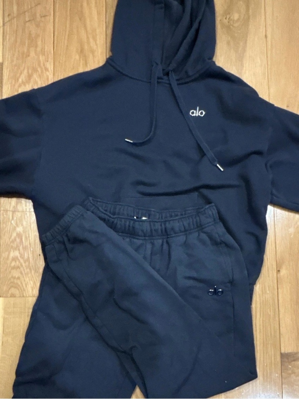 ALO Yoga Navy men sweatsuit